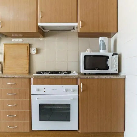 Apartament Family Friendly In By Lisbeyond